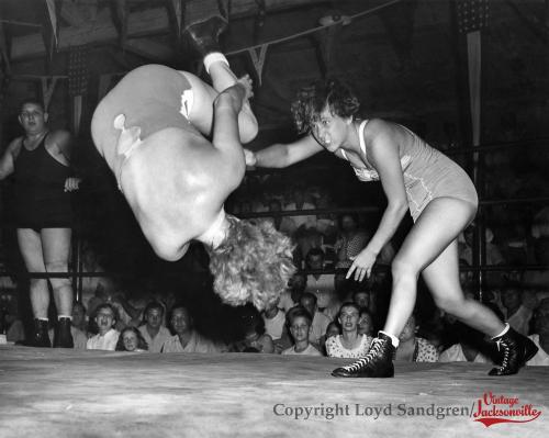 Vintage Womens Wrestling 116